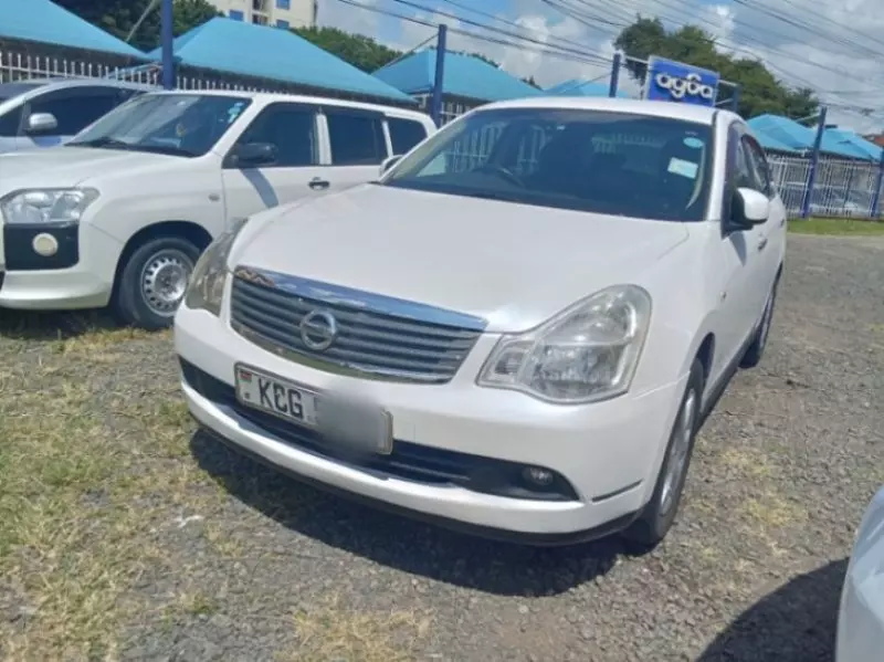 Nissan Bluebird   - 2008