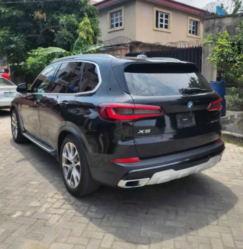 BMW X5   - 2023