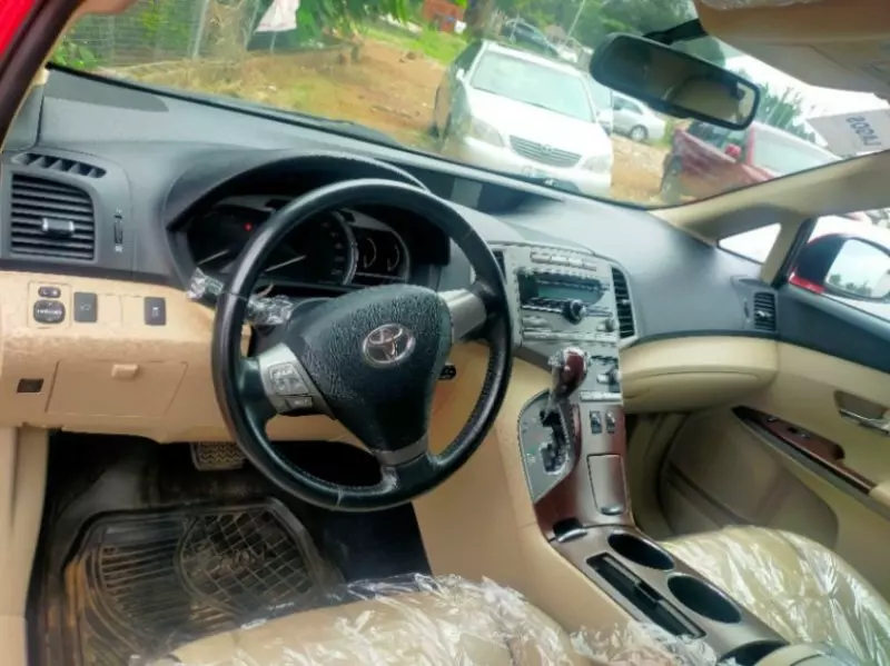 Toyota Venza   - 2010