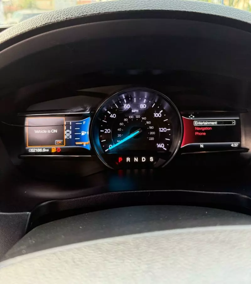 Ford Explorer   - 2018