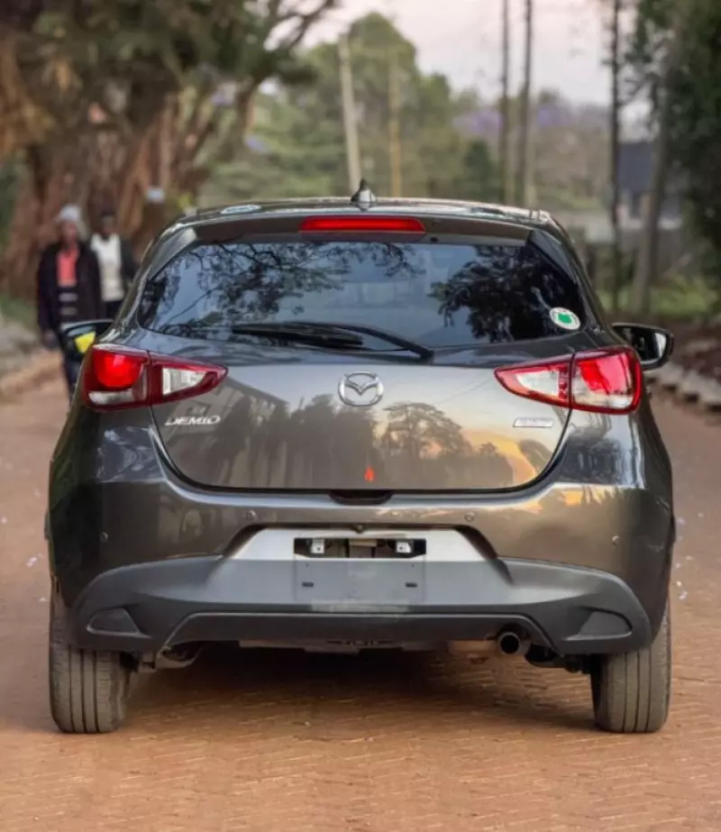 Mazda Demio   - 2018