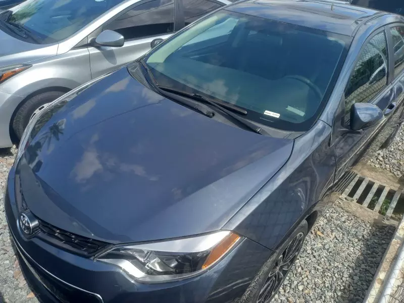 Toyota Corolla   - 2016