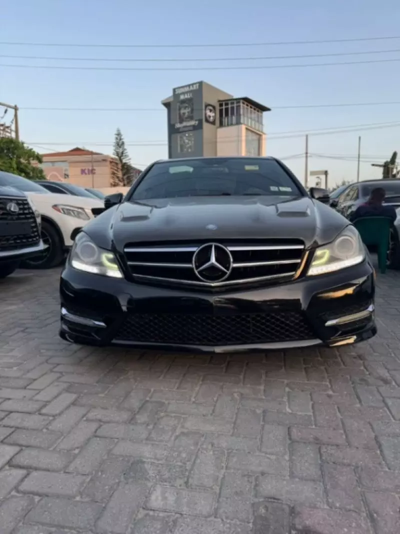 Mercedes-Benz C 300   - 2013