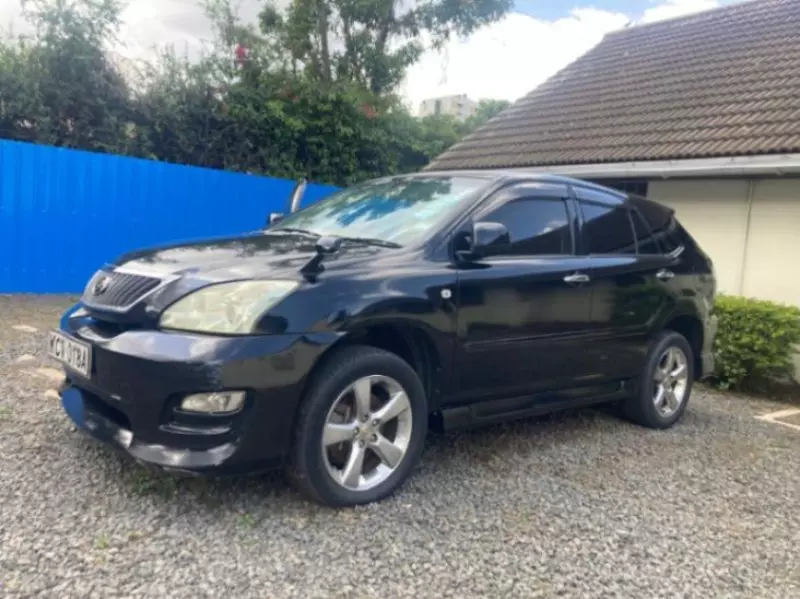 Toyota Harrier   - 2012