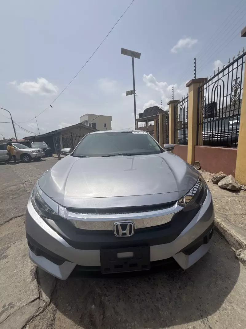Honda Civic   - 2018