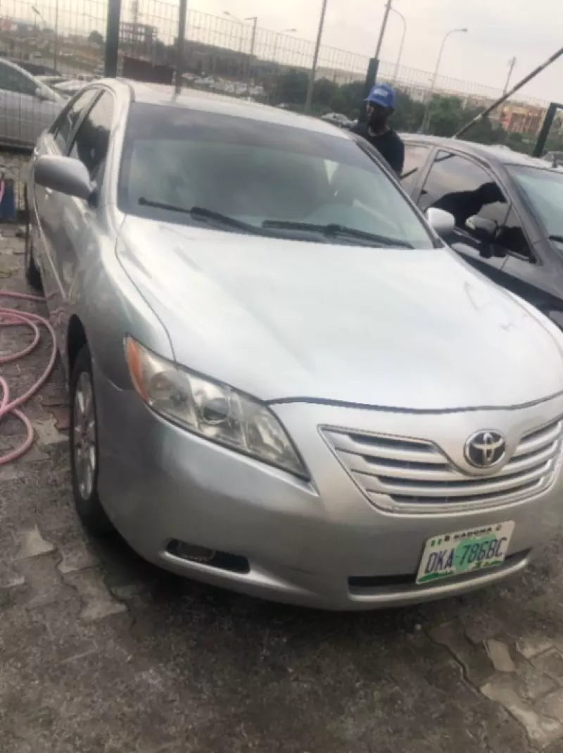 Toyota Camry   - 2007