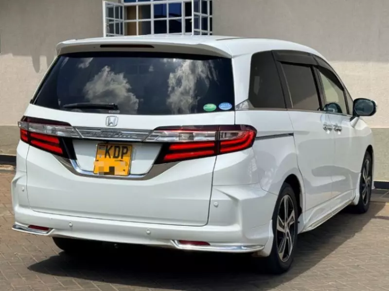 Honda Odyssey Absolute