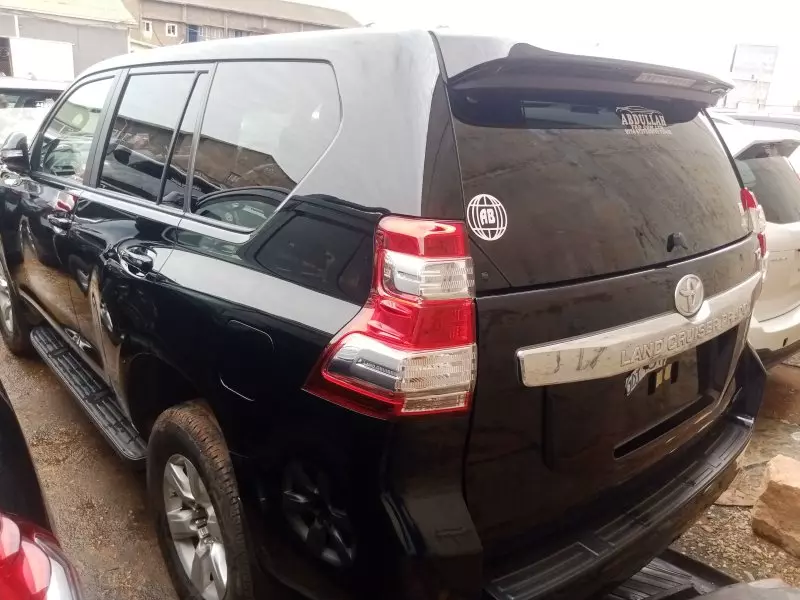 Toyota Landcruiser Prado   - 2016