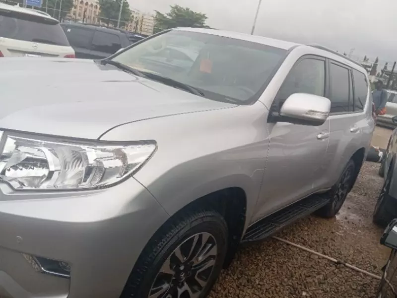 Toyota Landcruiser 300 GXR   - 2023
