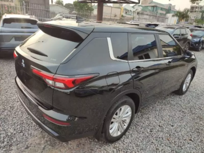 Mitsubishi New Outlander - 2023