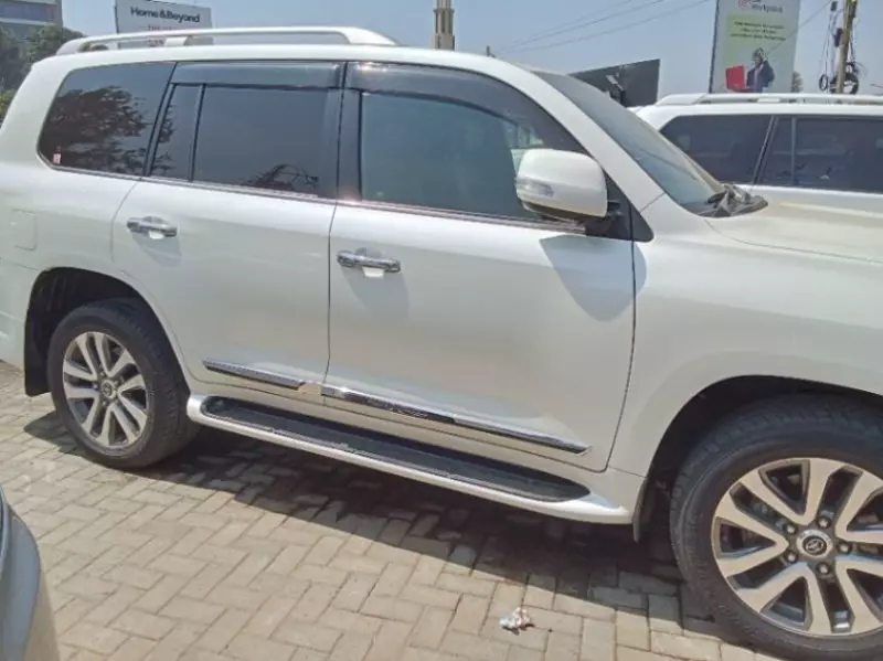 Toyota Landcruiser ZX   - 2017