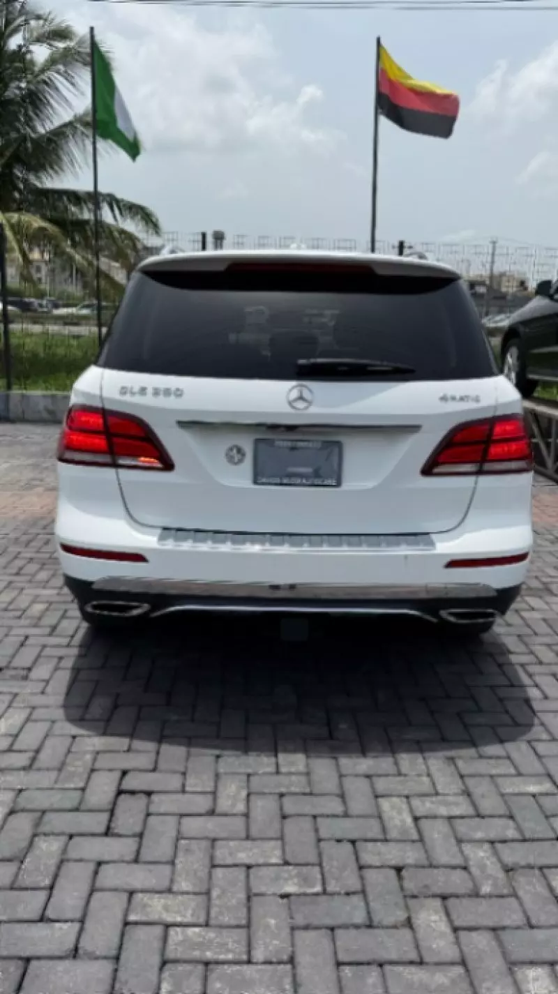 Mercedes-Benz GLE 350   - 2016