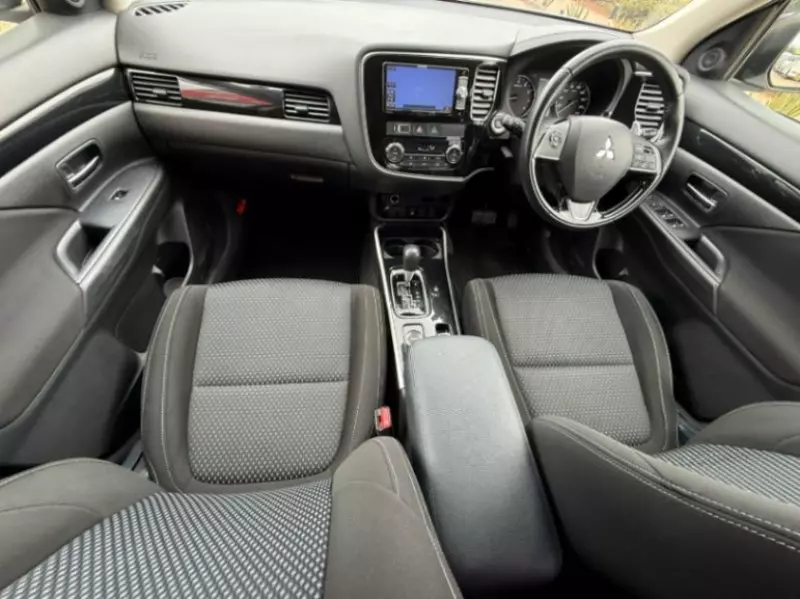 Mitsubishi New Outlander   - 2018