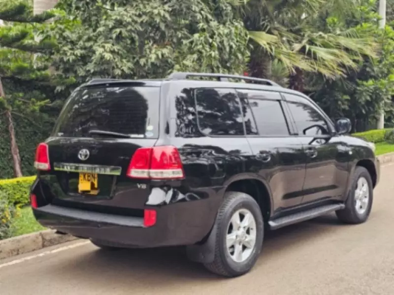 Toyota Land Cruiser   - 2008