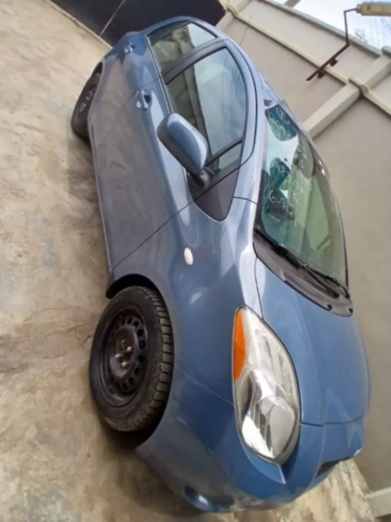 Toyota Yaris   - 2009