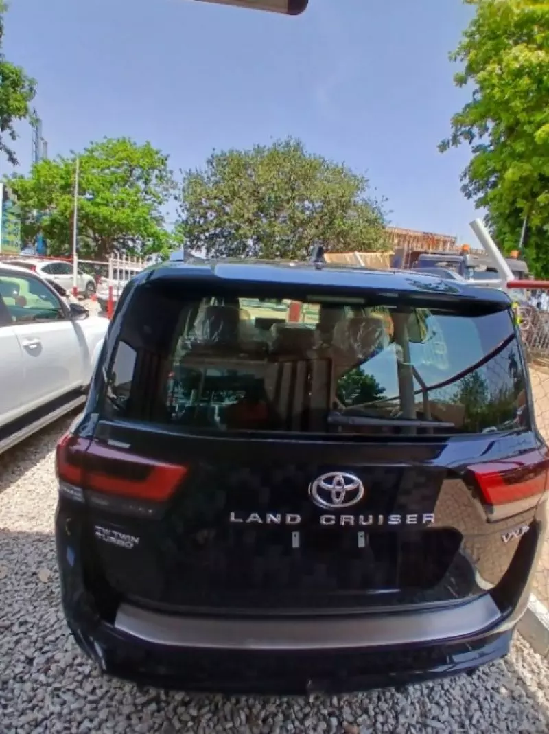 Toyota Land Cruiser VX