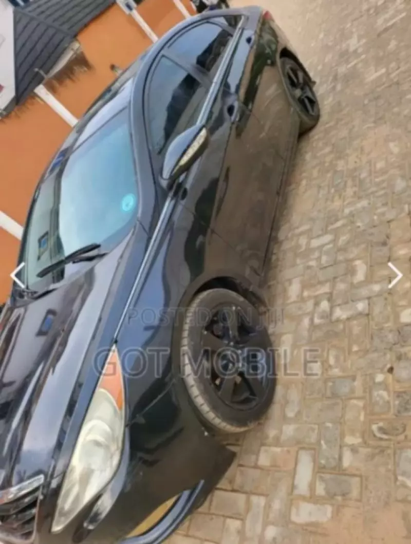 Hyundai Sonata   - 2013