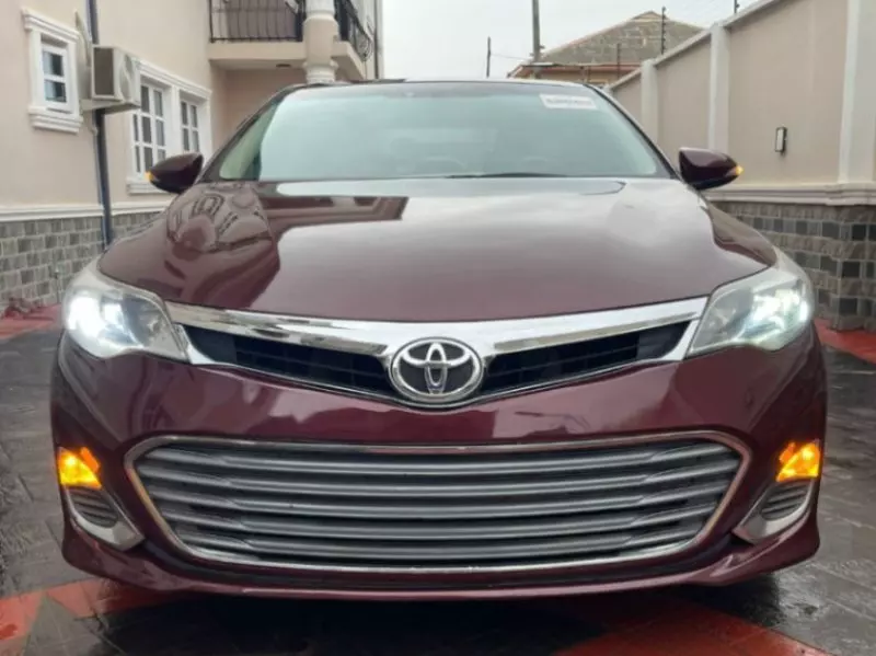 Toyota Avalon   - 2015