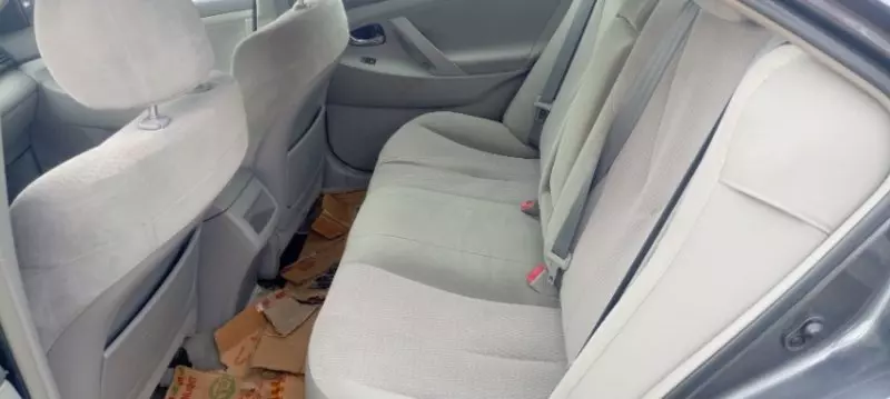 Toyota Camry   - 2010