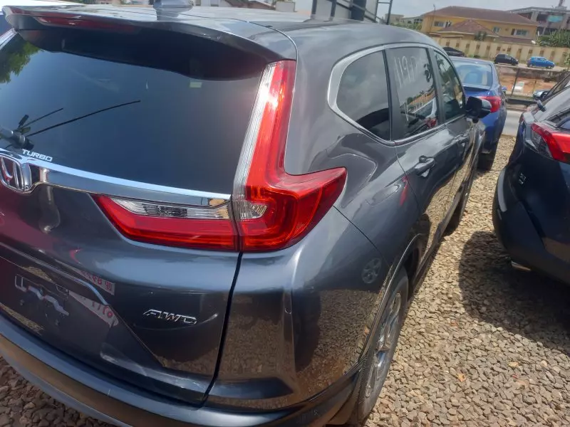 Honda CR-V   - 2019