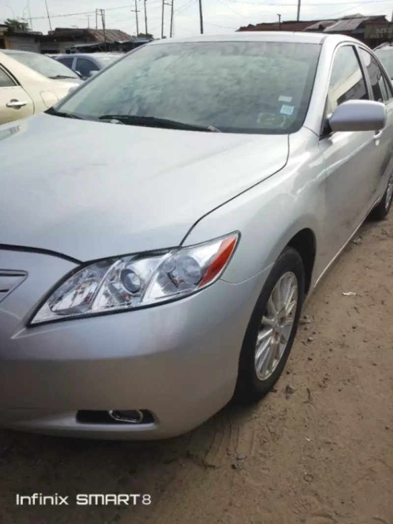 Toyota Camry   - 2007