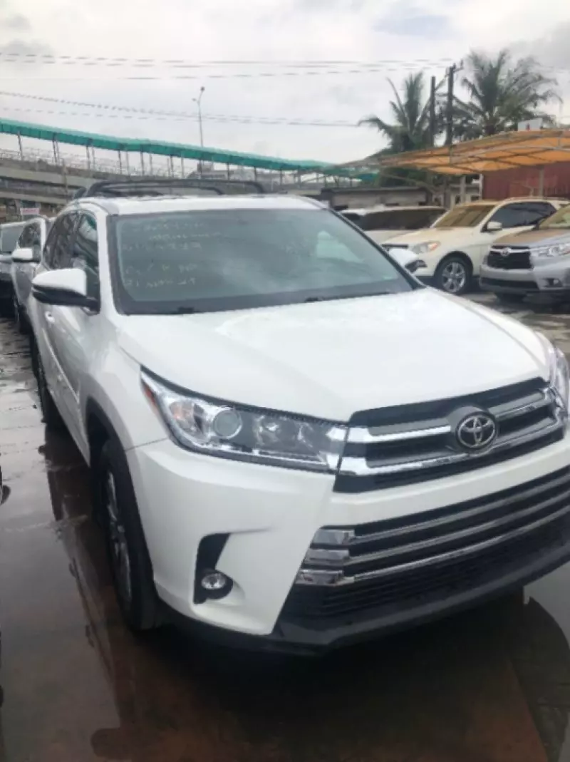 Toyota Highlander   - 2009