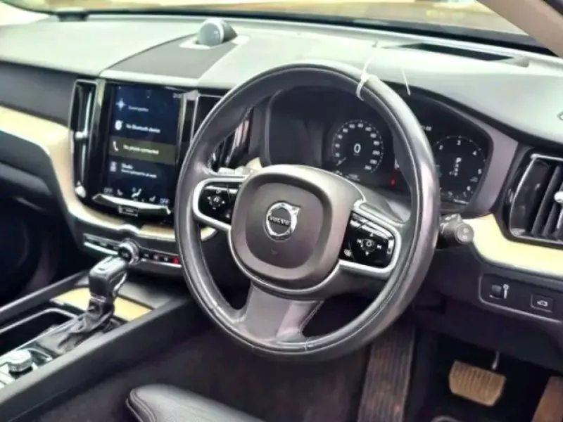 Volvo XC60   - 2018
