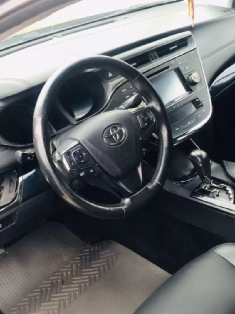 Toyota Avalon   - 2015