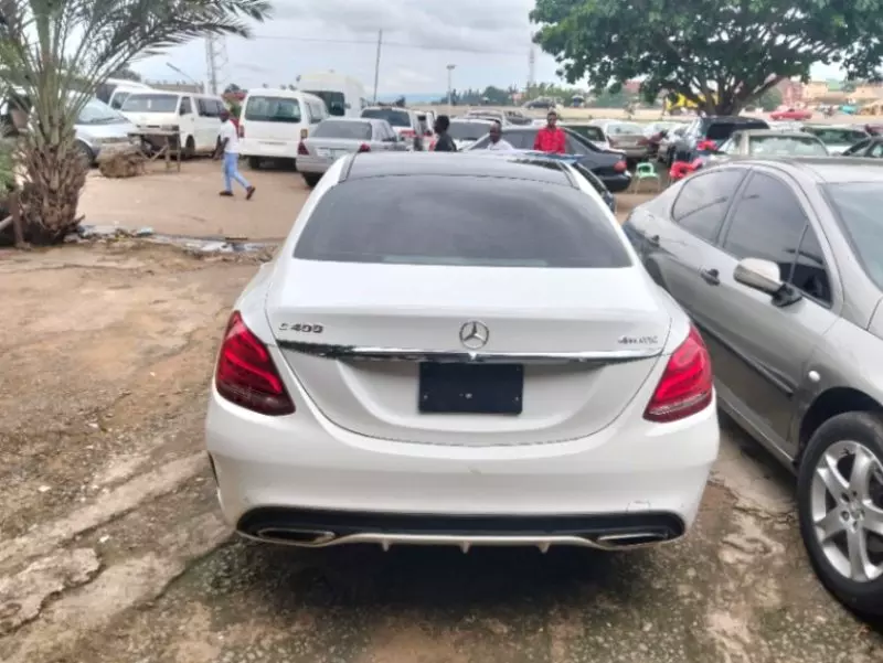 Mercedes-Benz C 400   - 2015