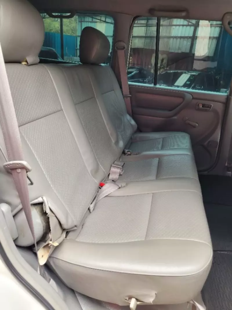 Toyota Landcruiser   - 2005