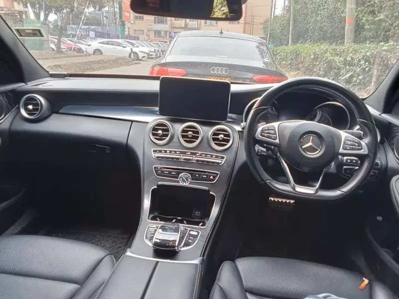 Mercedes-Benz C 180   - 2015