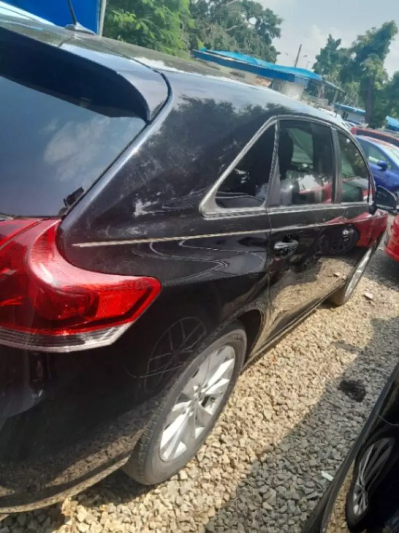 Toyota Venza   - 2013