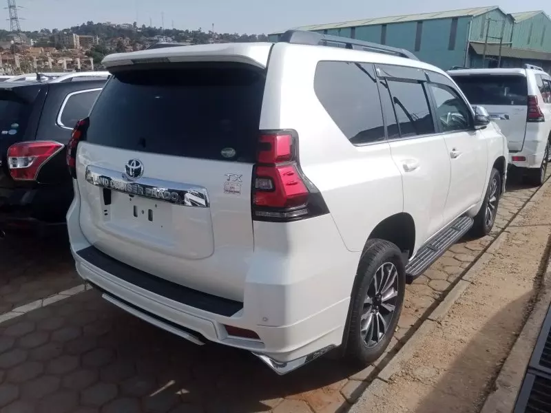 Toyota Landcruiser Prado