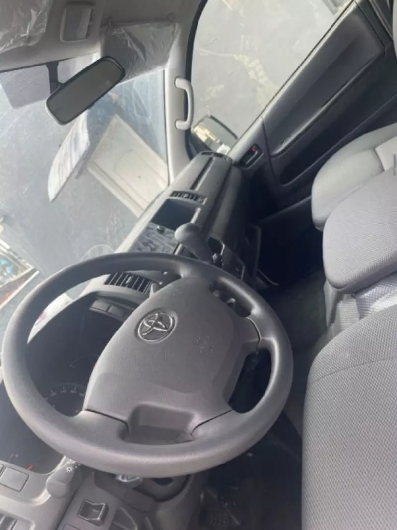 Toyota Hiace   - 2024