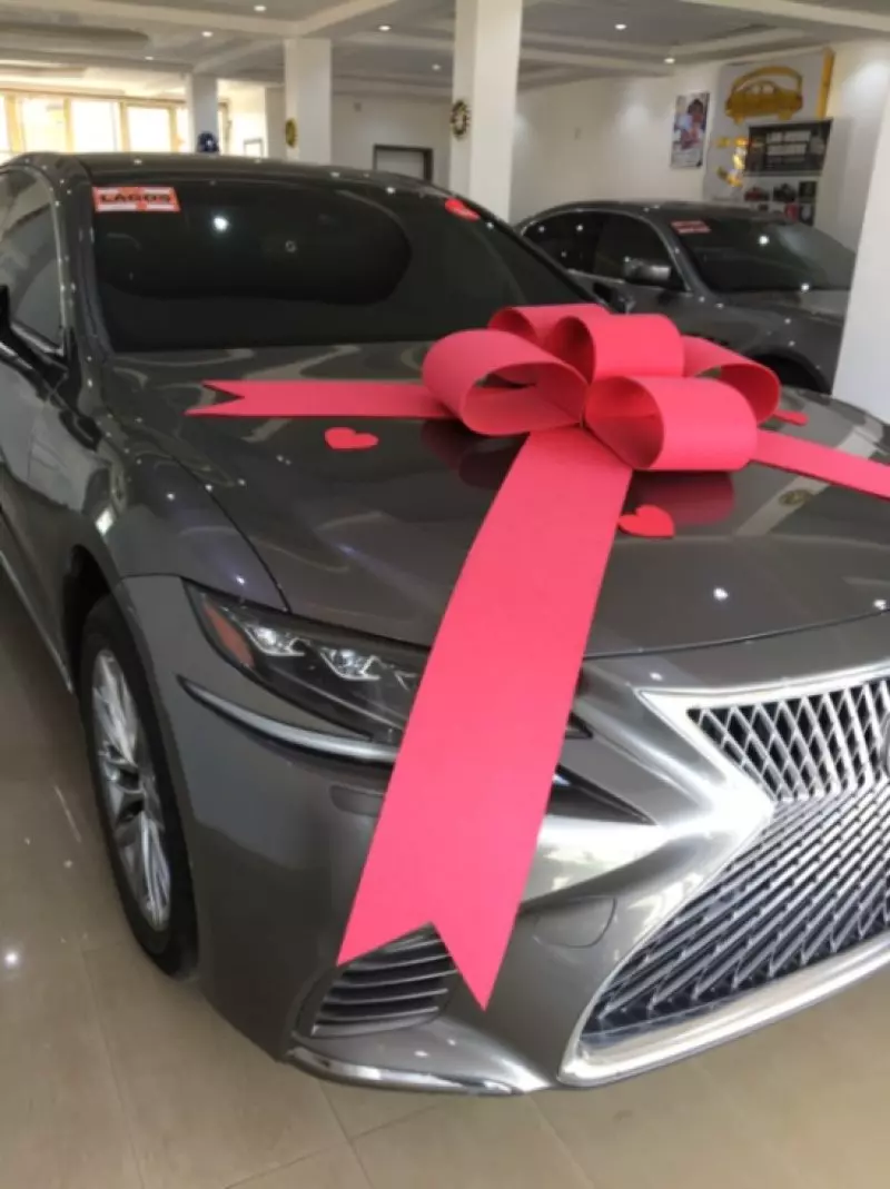 Lexus LS 500   - 2019