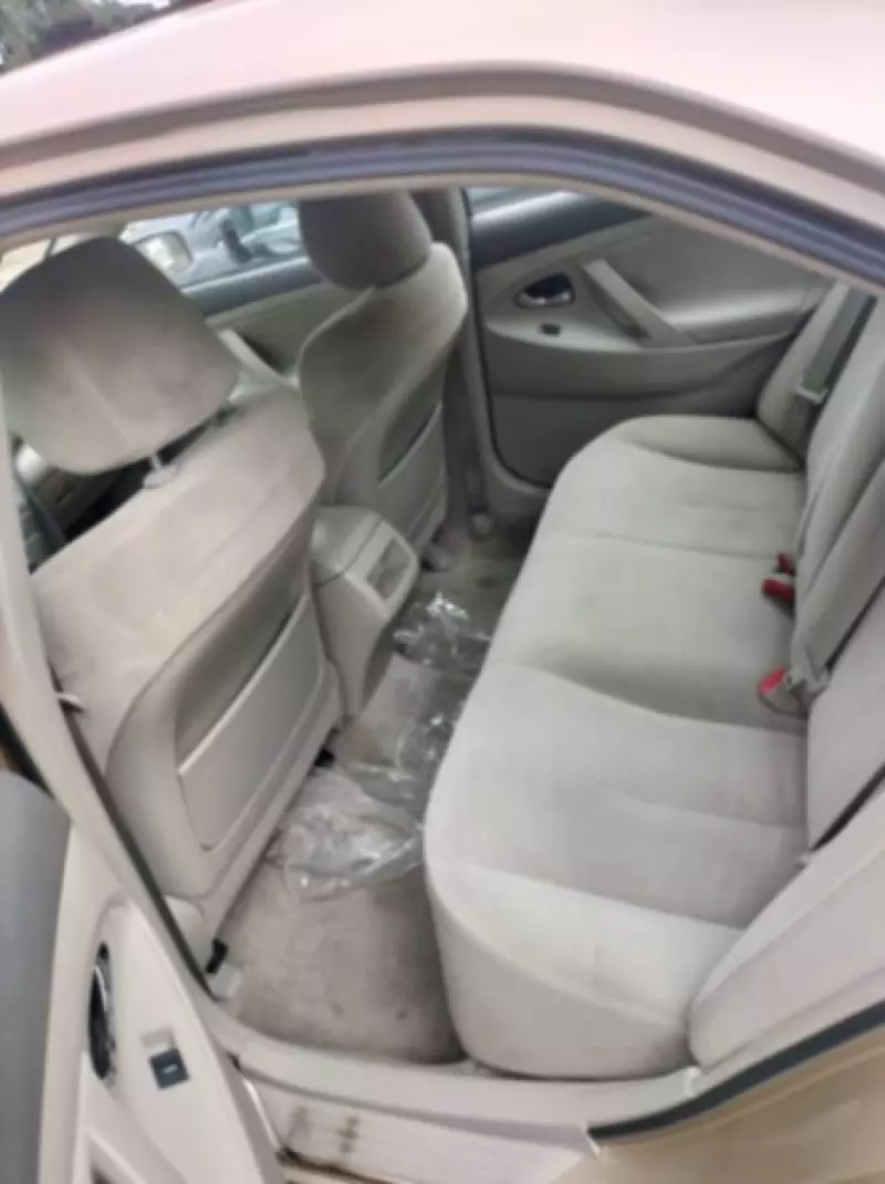 Toyota Camry   - 2011