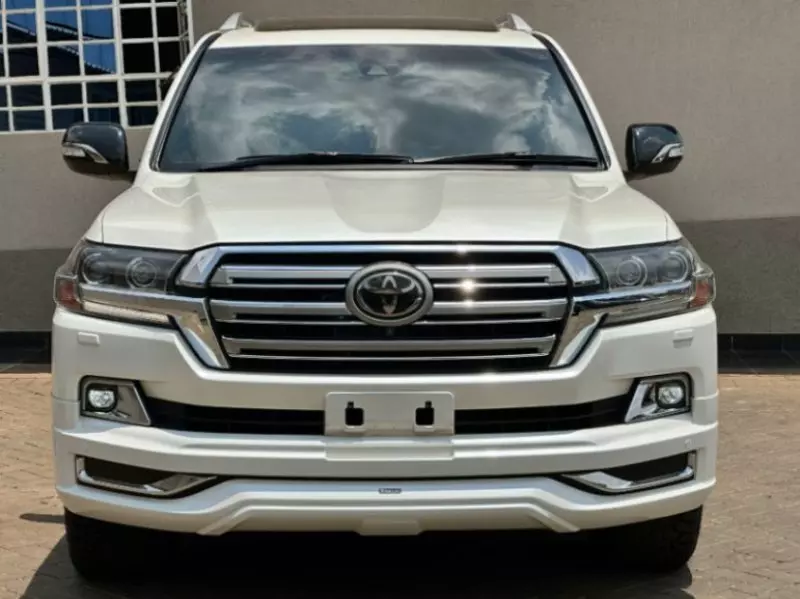 Toyota Land Cruiser   - 2018