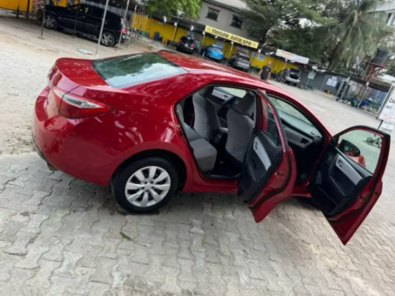 Toyota Corolla   - 2013