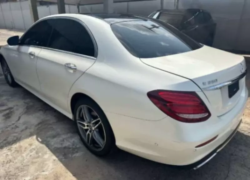 Mercedes-Benz E350 - 2020