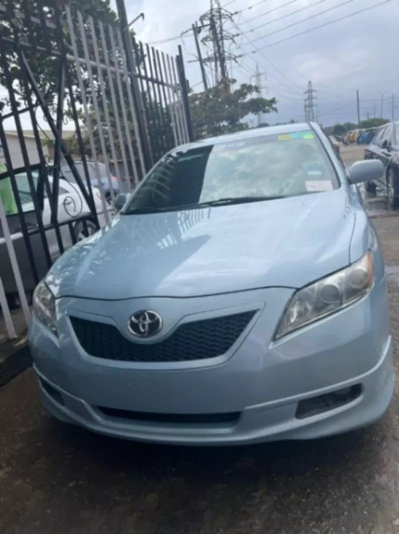 Toyota Camry   - 2007