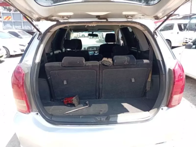 Toyota Wish   - 2008