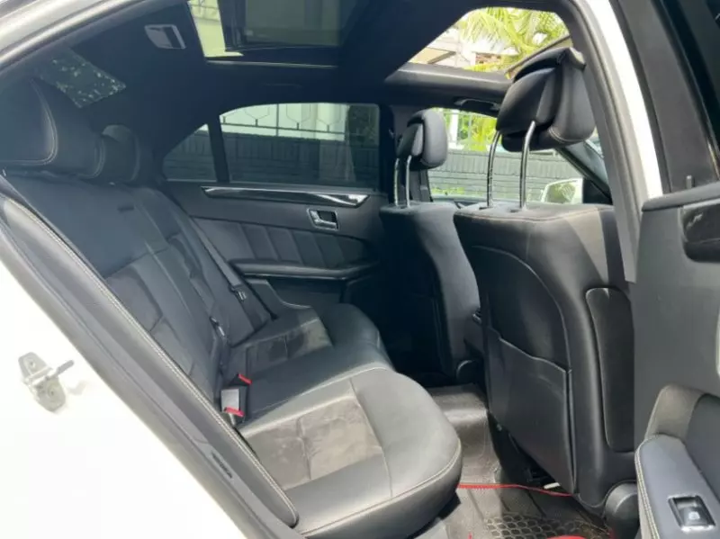 Mercedes-Benz E 250   - 2010