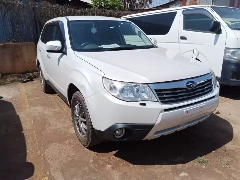Subaru Forester   - 2010