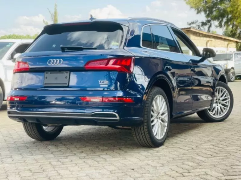 Audi Q5   - 2018