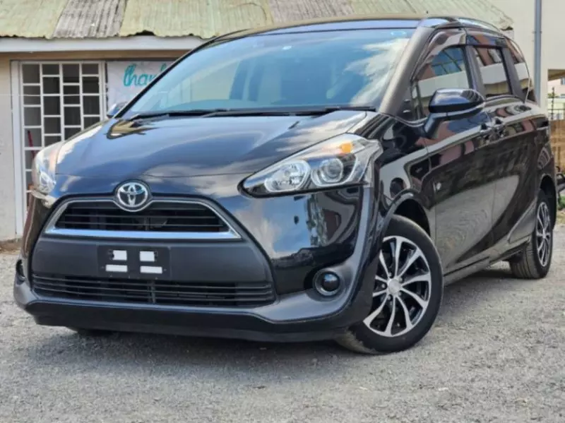 Toyota Sienta   - 2018