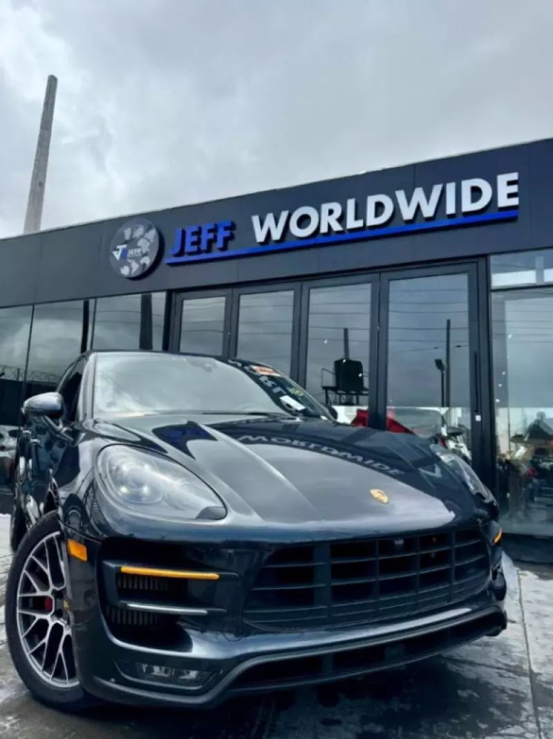 PORSCHE Macan - 2017