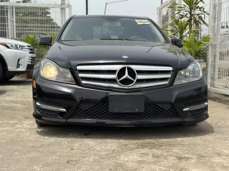 Mercedes-Benz C 300   - 2013