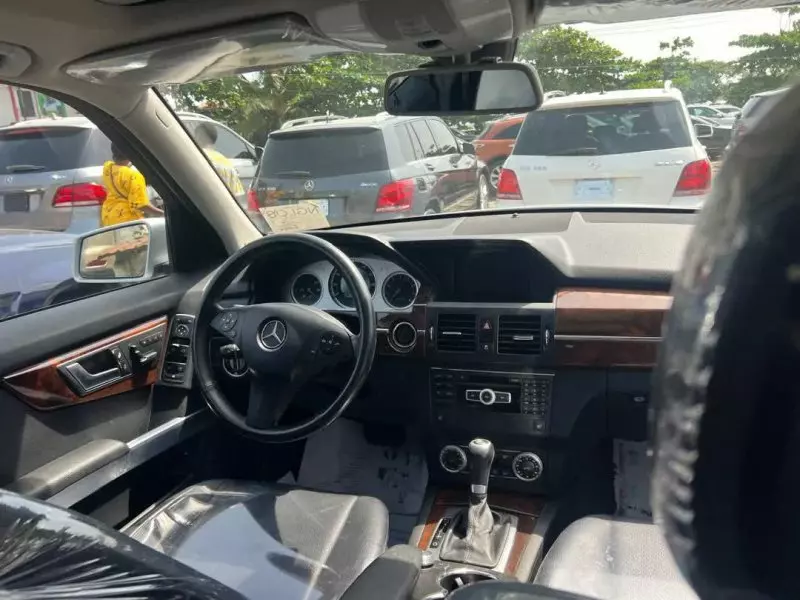 Mercedes-Benz GLK 350   - 2012