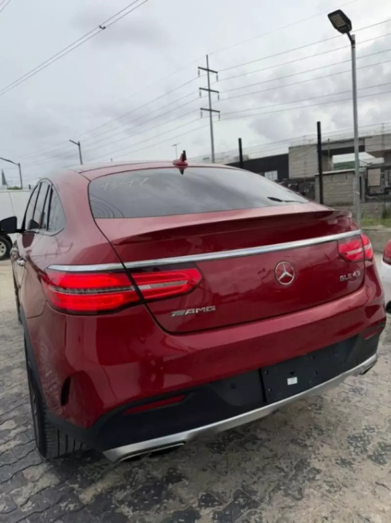 Mercedes-Benz GLE-Class   - 2017