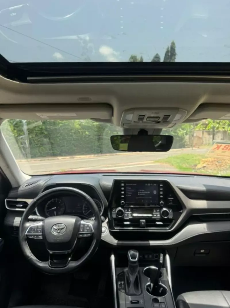 Toyota Highlander   - 2021